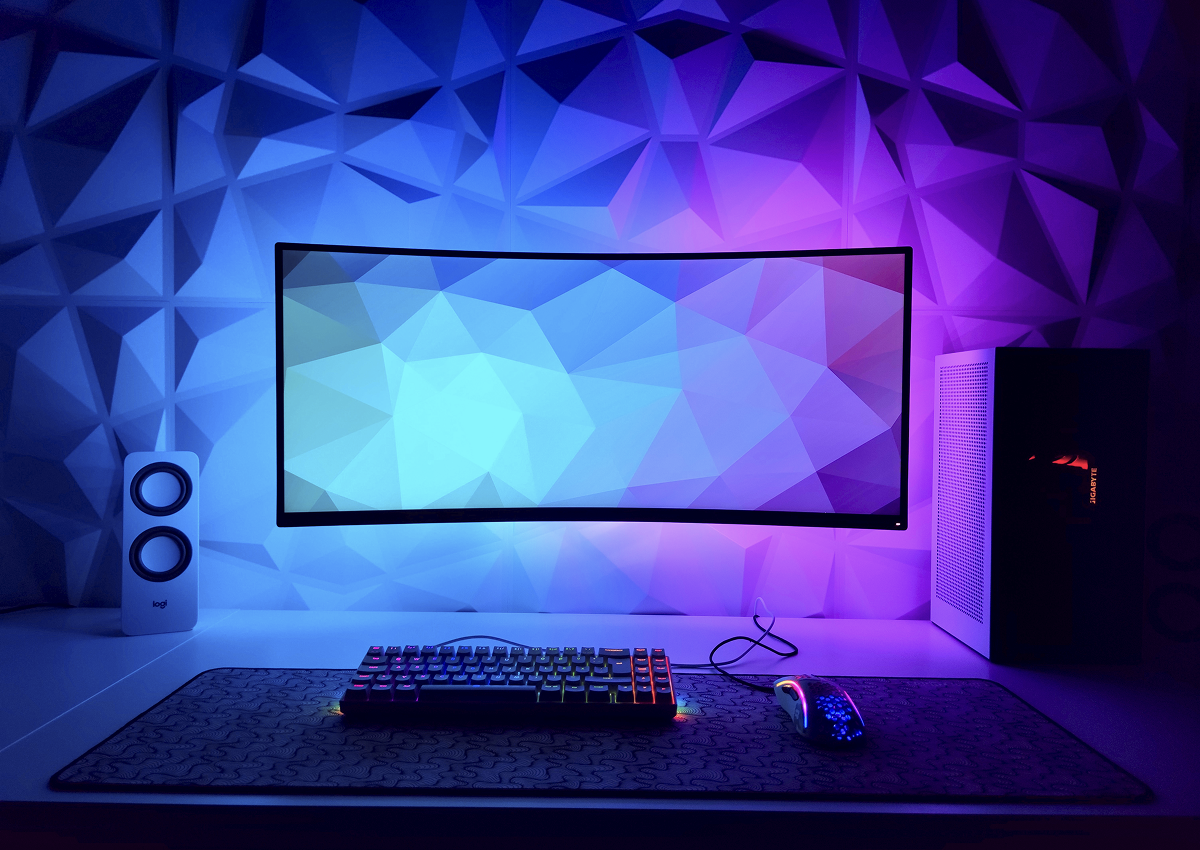 Ultra Wide Monitors